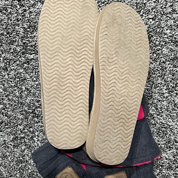 🩷🖤🩶Victoria’s Secret “PINK” Slouchy Boot/Slippers🩷🖤🩶 - Picture 13 of 14